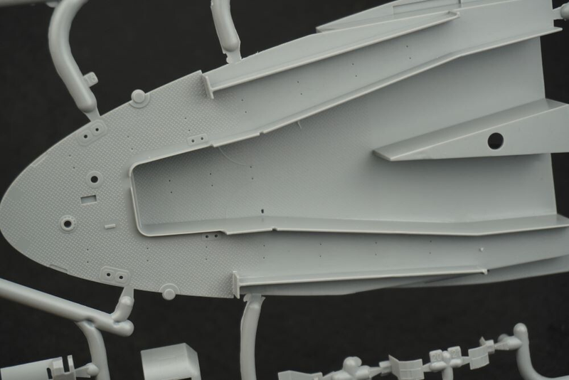 Very Fire 1/350 IJN Yamato Warship Kit Advanced Version (BELBV350902AD)