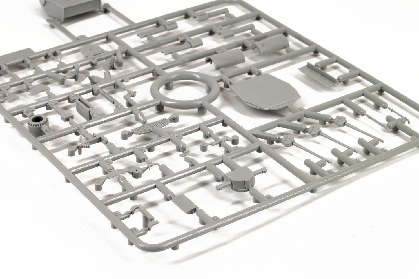 Very Fire 1/350 USS Salem Standard Kit / Deluxe Version (VF350919/VF350919DX)