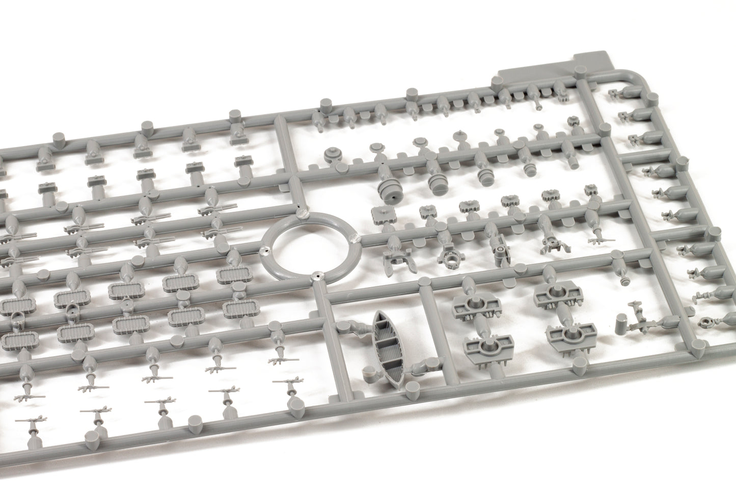 Very Fire 1/350 USS Salem Standard Kit / Deluxe Version (VF350919/VF350919DX)